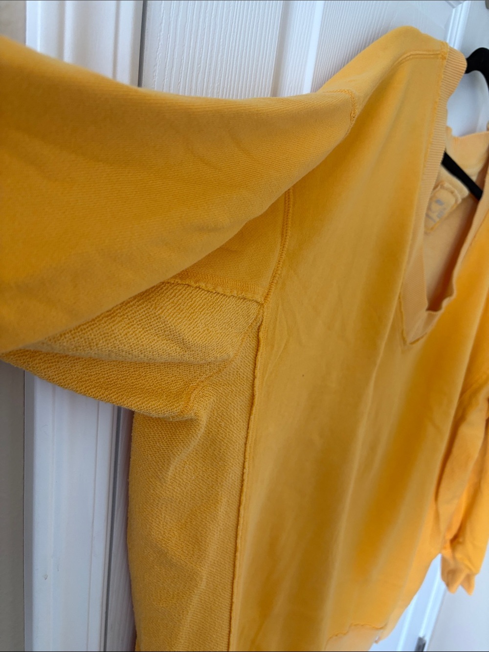 aerie women’s Washed Blue Quarter-snap Sweatshirt and Yellow V-neck sweatshirt - Picture 6 of 9